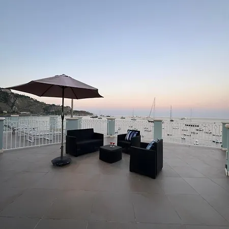 Villa Blue Tao Maison Giardini Naxos