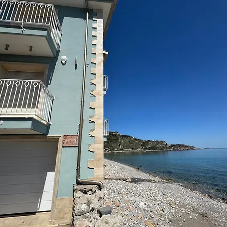 Blue Tao Maison